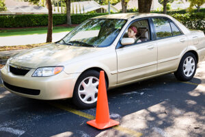 Read more about the article How to find a driving school for your teen