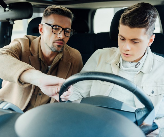 Read more about the article 2 Safe Driving Habits You Must Instill In Your Teen!