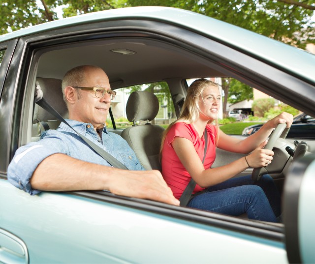 Read more about the article The Essential Guide to Alberta Provincial Laws for Teenagers: Keeping Your Teen Driver Safe and Compliant!